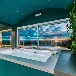 parenthese-concept-room.midi-pyreneeshotels.com/